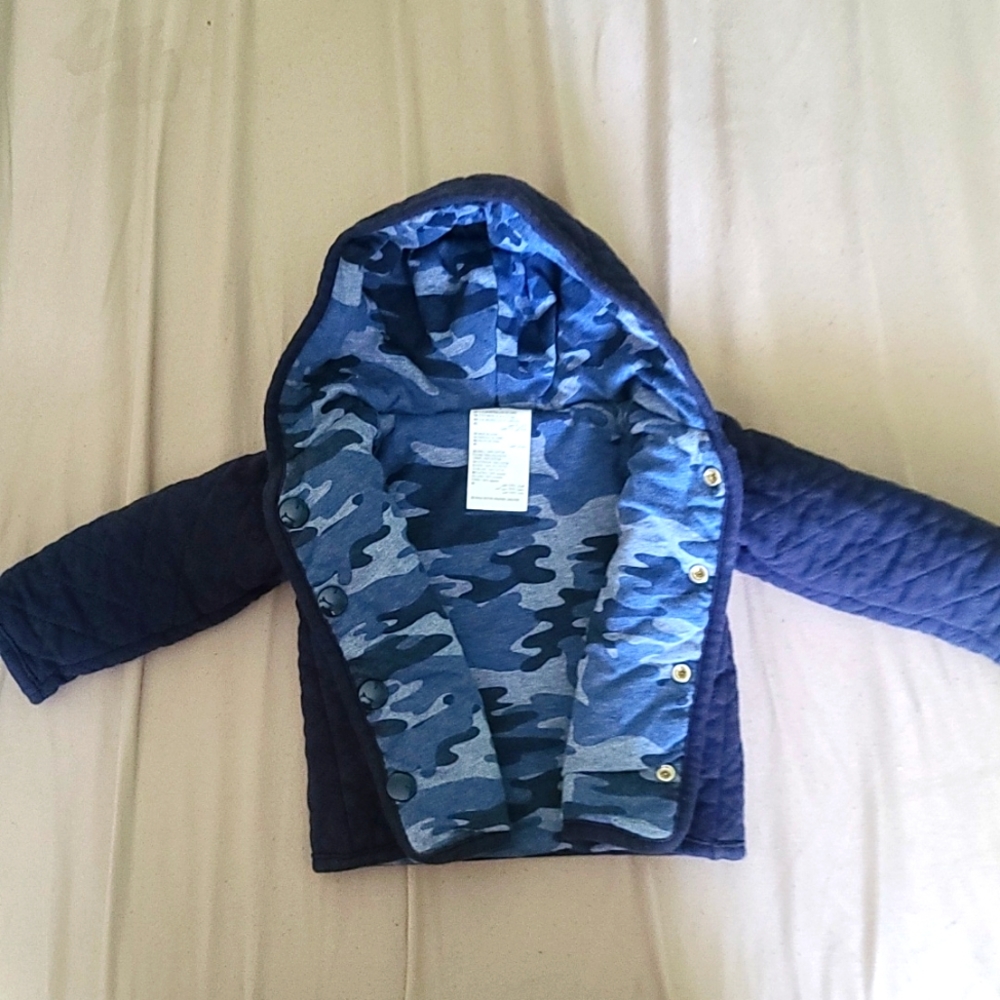 Reversible baby coat
